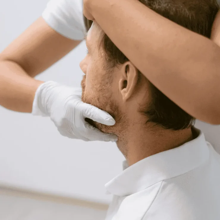 Fix You Egészségközpont: manuálterápiás fogás állkapocsízületi panaszok kezelésére