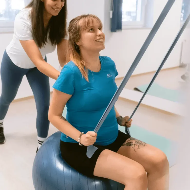 Fix You Egészségközpont: erősítő gyakorlatok várandósság alatti mozgásszervi panaszok enyhítésére